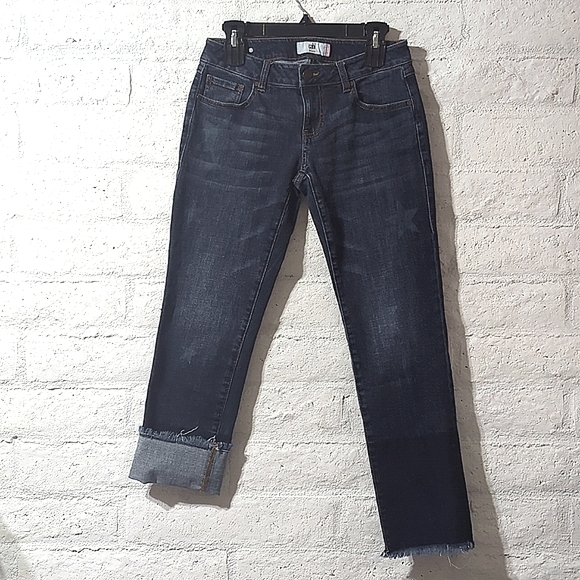 ⭐CAbi Star Print Slim Boyfriend Jeans ⭐ - Picture 3 of 7